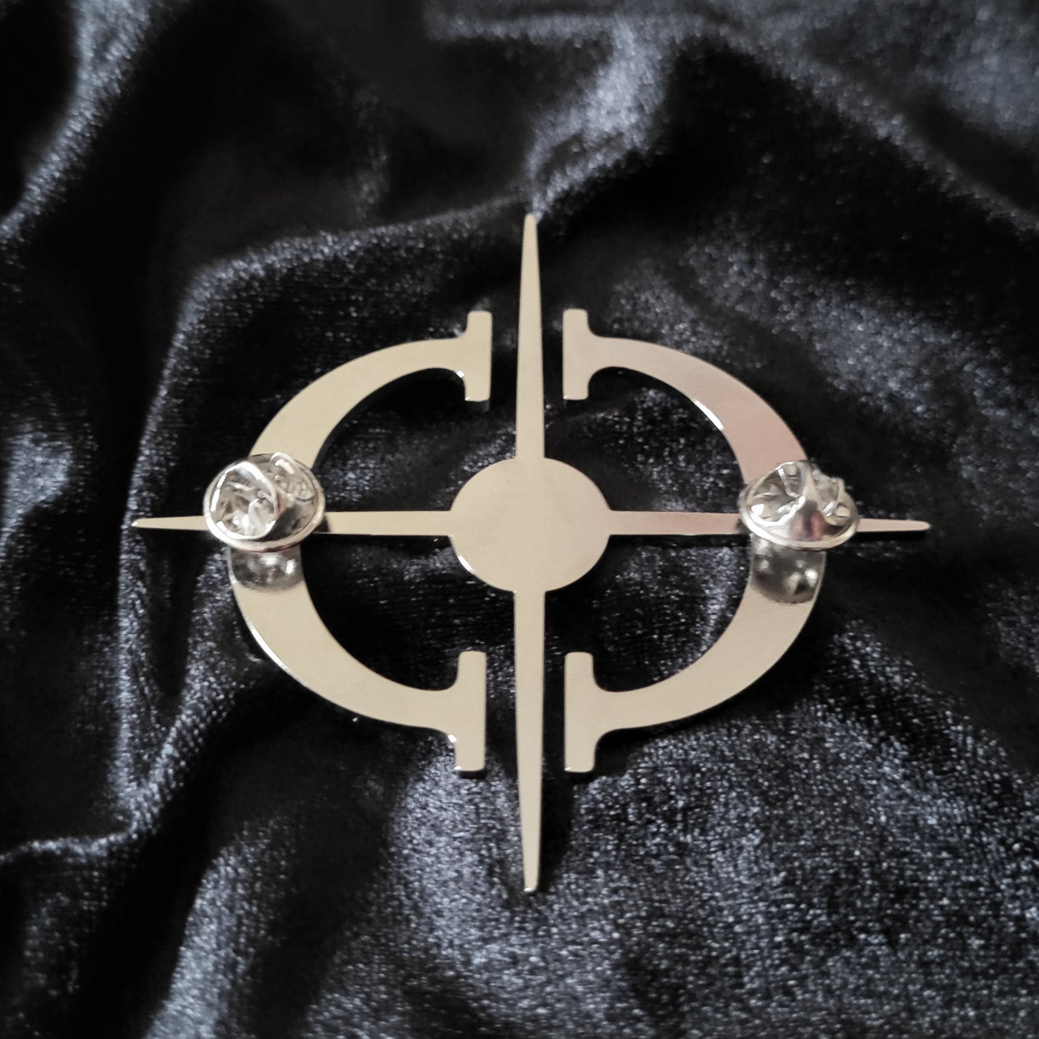 Metall-Brosche, silberfarben