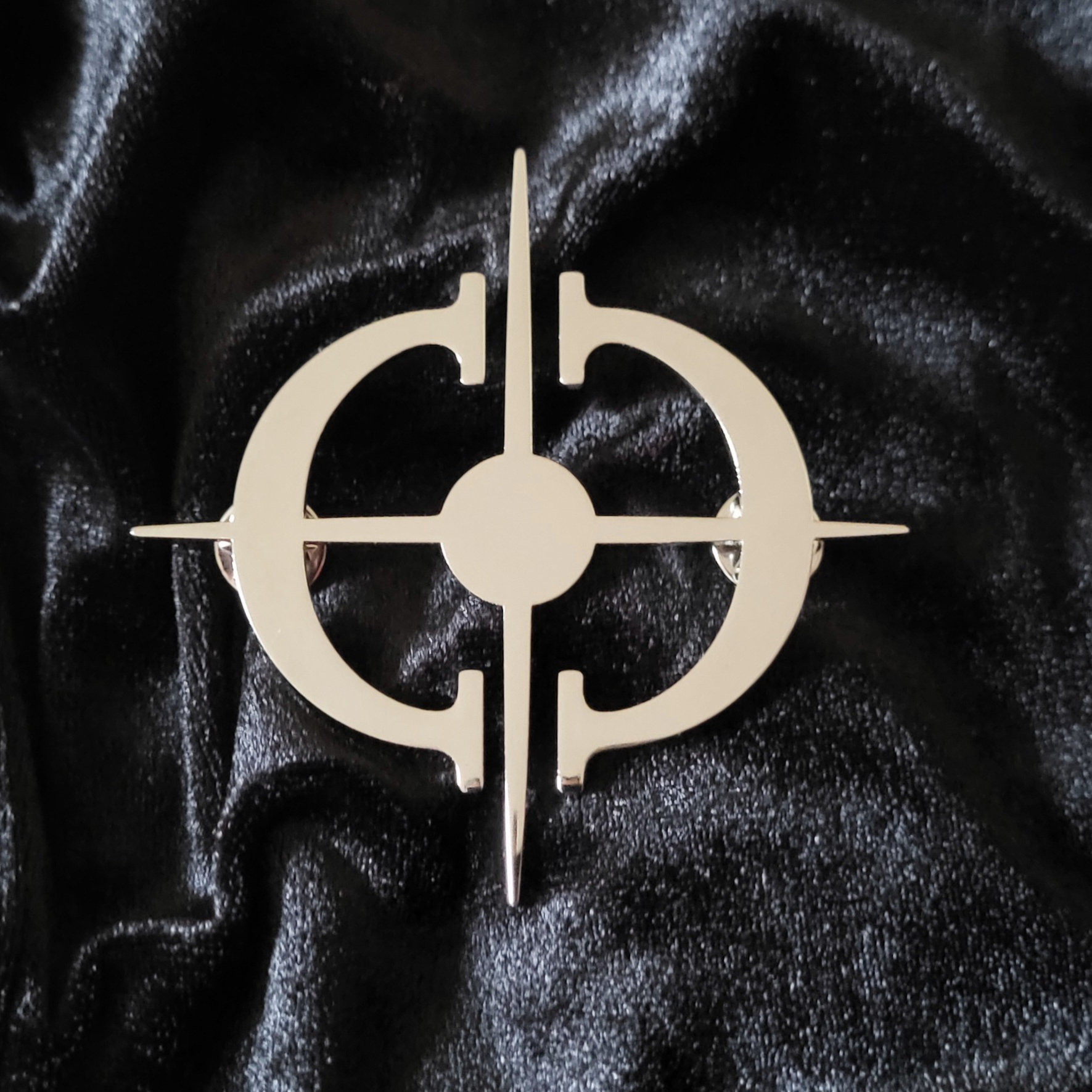 Metall-Brosche, silberfarben